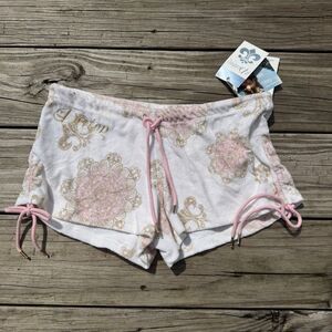 Dereon Women’s L/G NWT Pink White Velour Lounge Shorts Fleur De Lis